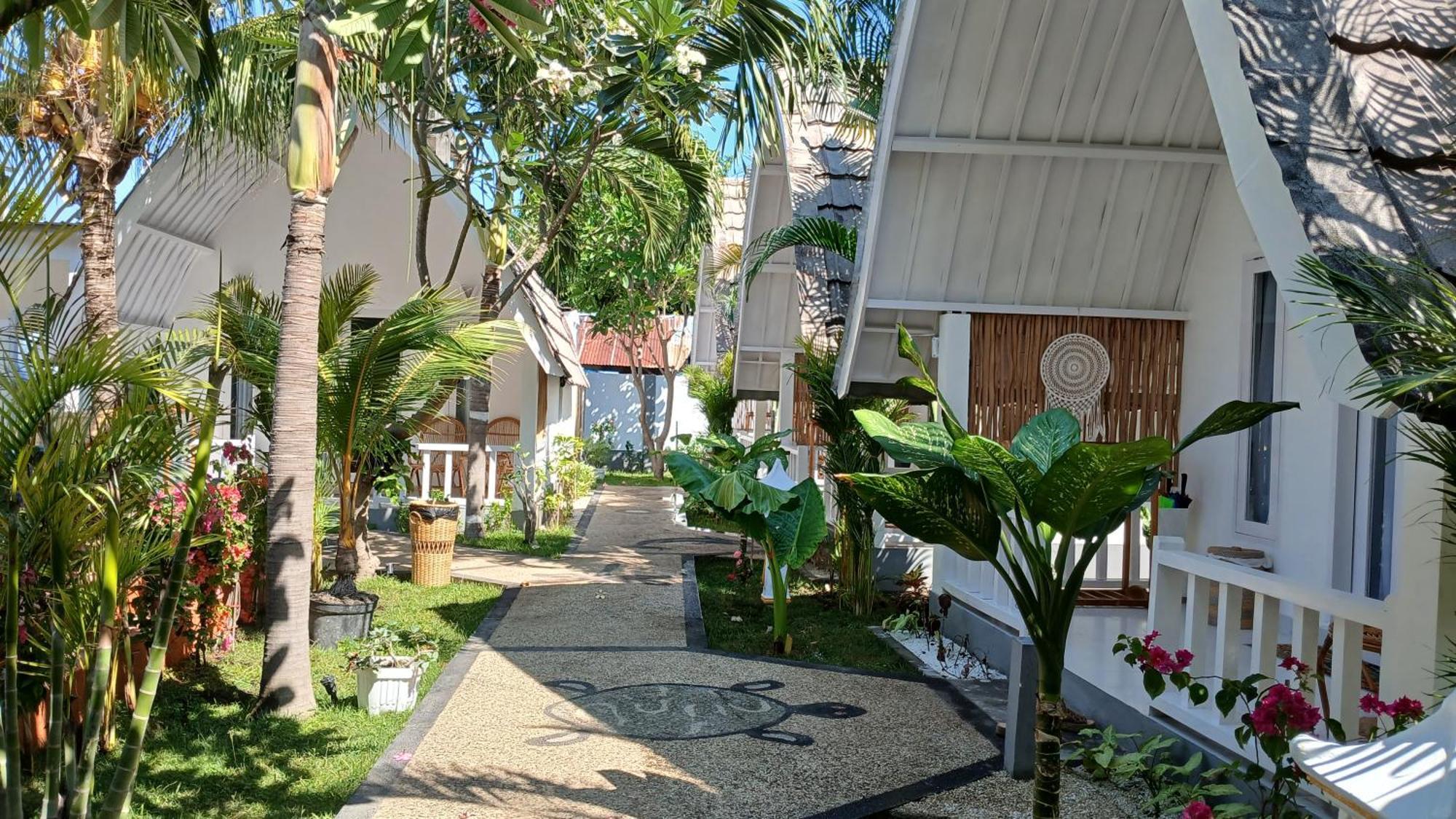New Balengku Dua Hotel - Adults Only Гили-Эйр Экстерьер фото