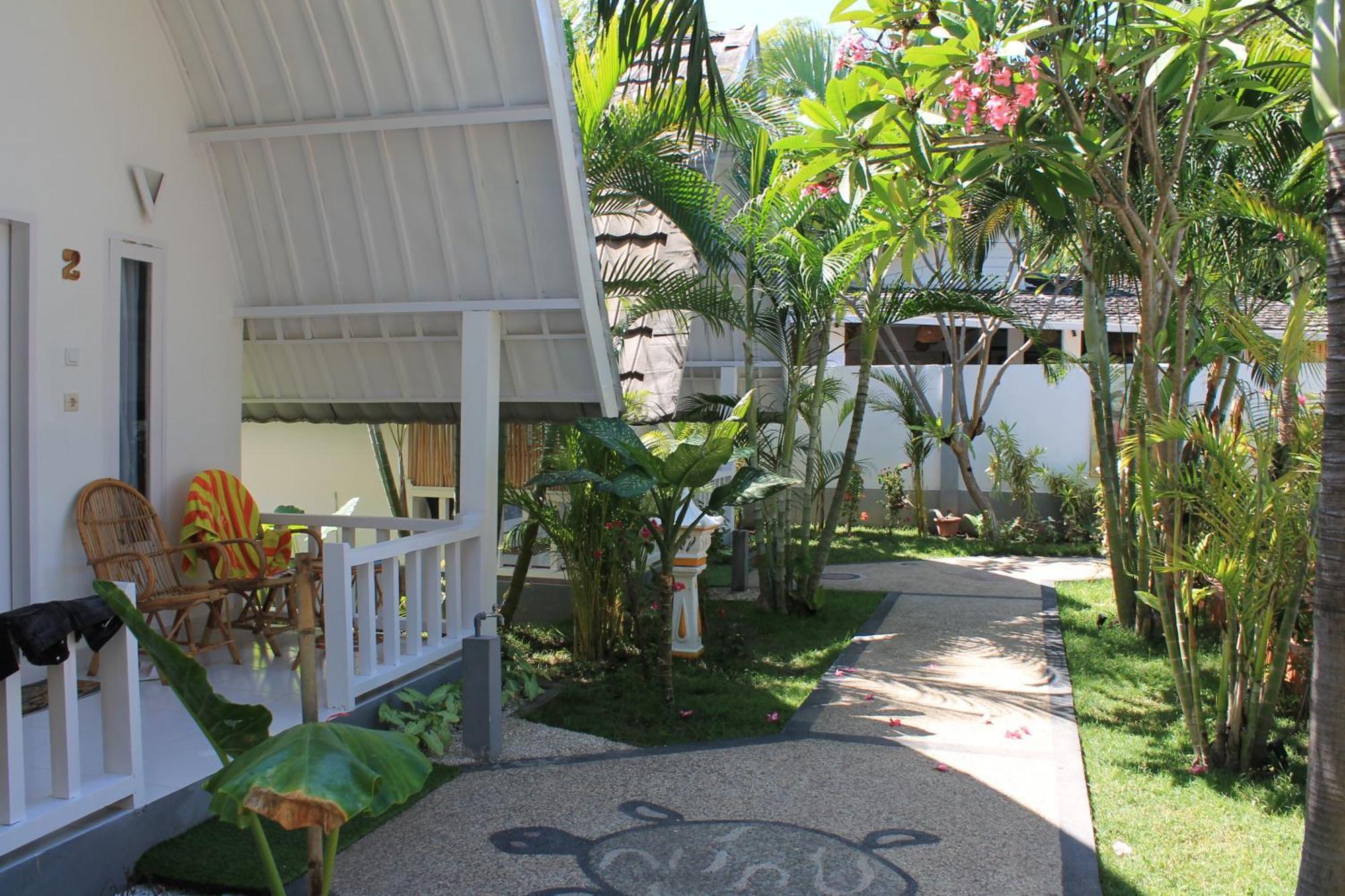 New Balengku Dua Hotel - Adults Only Гили-Эйр Экстерьер фото