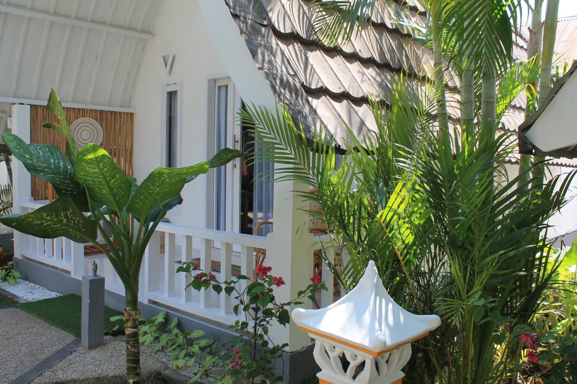 New Balengku Dua Hotel - Adults Only Гили-Эйр Экстерьер фото