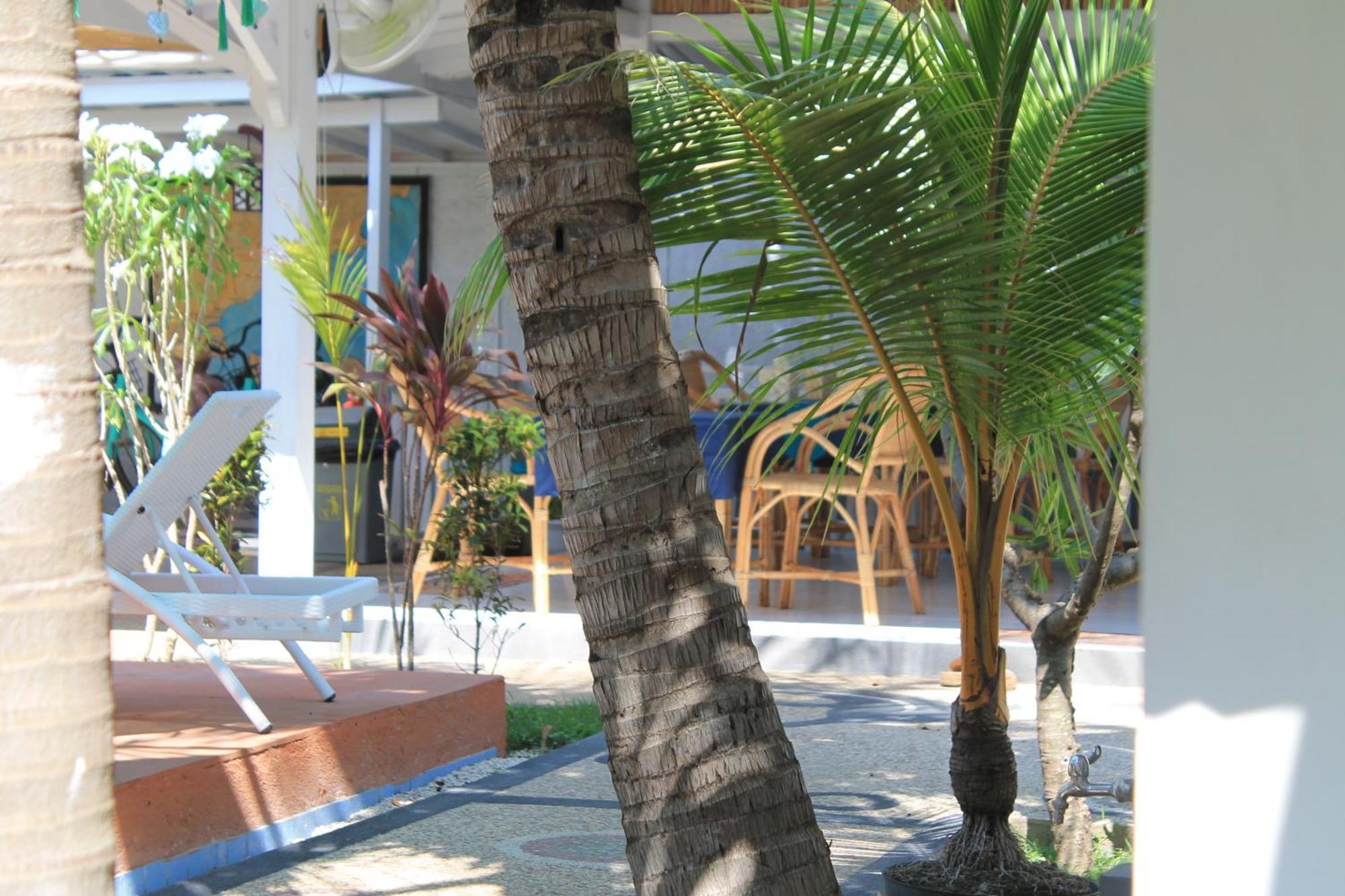 New Balengku Dua Hotel - Adults Only Гили-Эйр Экстерьер фото