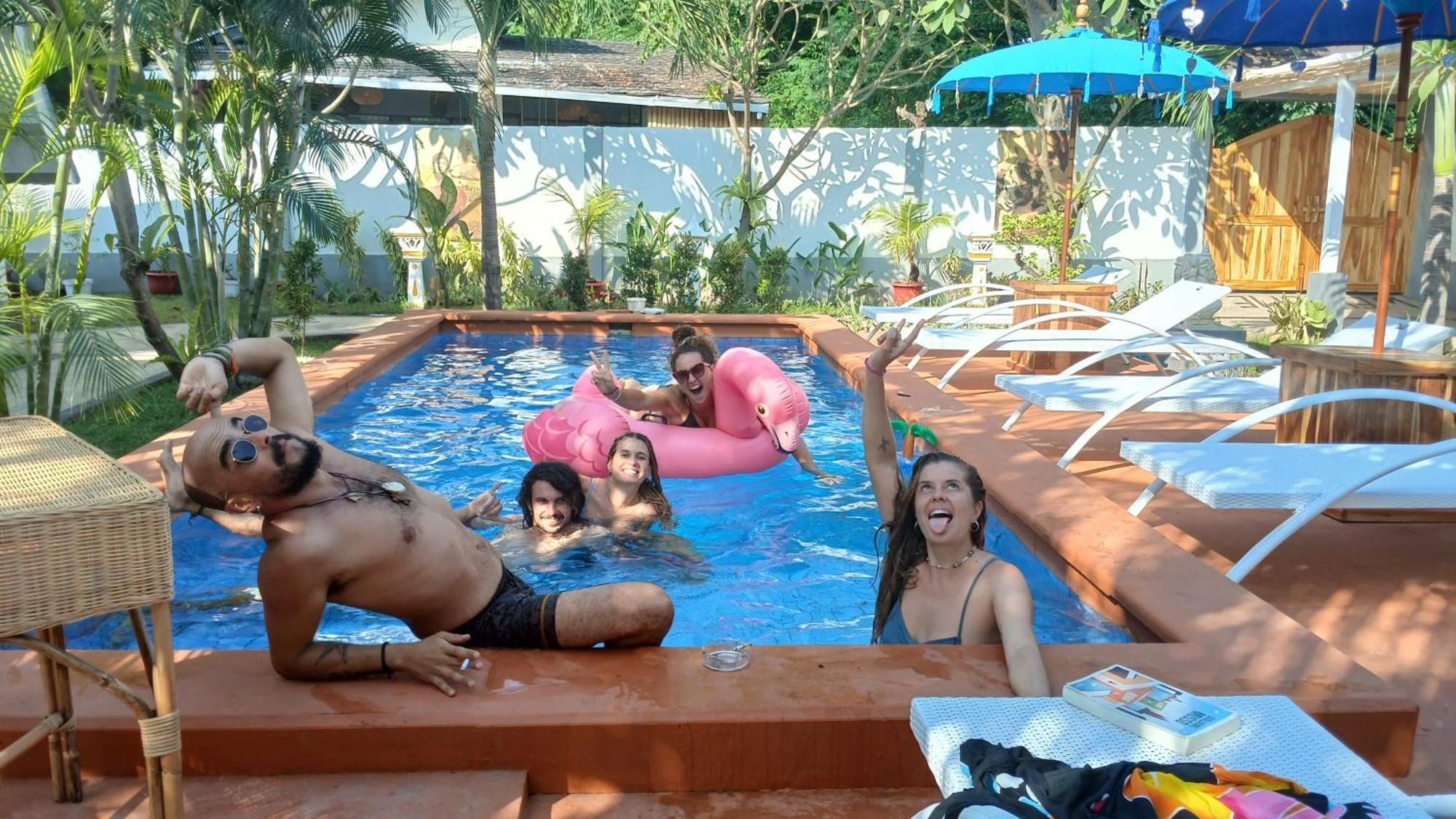 New Balengku Dua Hotel - Adults Only Гили-Эйр Экстерьер фото